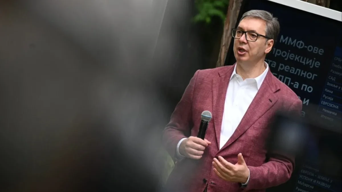 Vučić: Srbija mora da se pripremi za teško vrijeme i nove ekonomske šokove