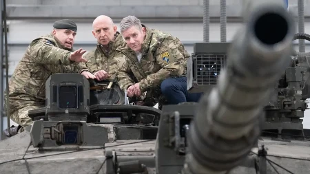 Ostavka ministra otkrila pukotine u britanskoj strategiji
