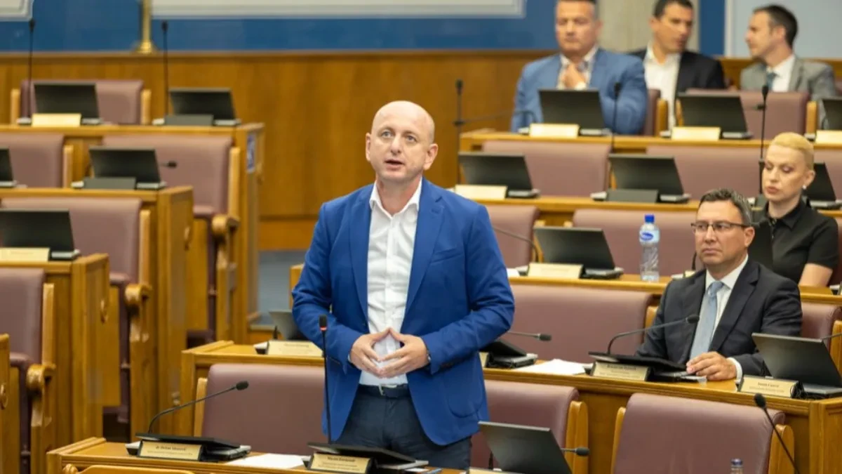 Knežević odgovorio Ibrahimoviću: Kosovo ste priznali, Srbe zapostavili, a sada držite lekcije Srbiji