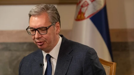 Vučić za „Blumberg”: Srbija ostaje na evropskom putu, ali ne može da čeka zauvijek
