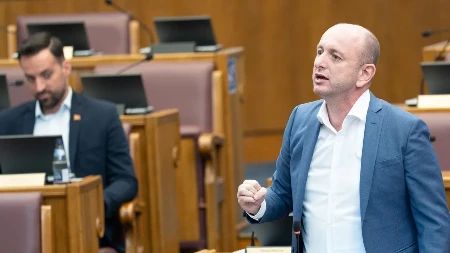 Knežević: Šanse Crne Gore za ulazak u EU znatno manje posle izlaska DNP-a iz Vlade