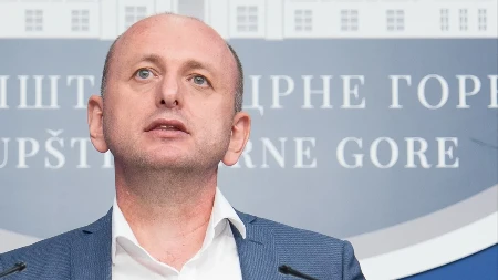 Knežević: Crnogorski vojnici treba da se pridruže braći iz Srbije