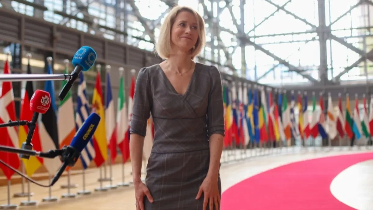 Pariz hoće jaču Kalasovu, Berlin veću moć za fon der Lajen