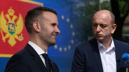 Knežević pozvao Spajića da potpiše da neće sa DPS-om