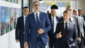 Vučić jedini gost iz zemlje van EU i NATO-a na vojnoj paradi u Parizu