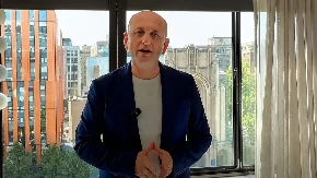 Knežević iz Vašingtona: Rekonstrukcija Vlade je politička trgovina i podjela plijena