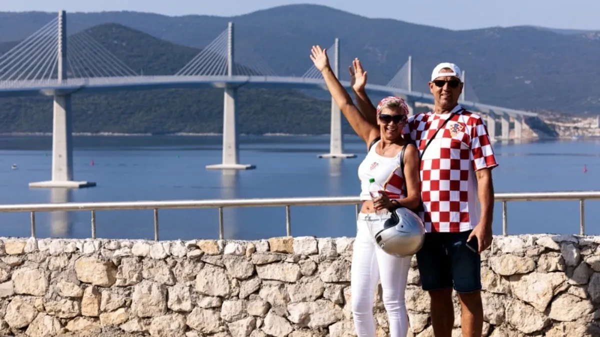 Pelješki most puca poslije samo četiri godine, ali u Hrvatskoj nema blokada