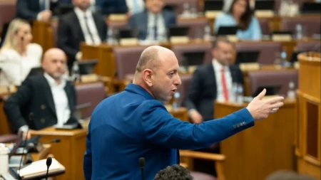 Knežević optužio Spajića da je oživio Mila Đukanovića