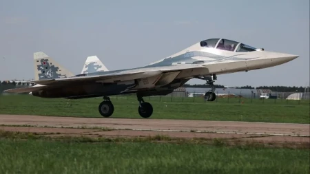 „Suhoj“ spaja Su-57D, dronove i vještačku inteligenciju