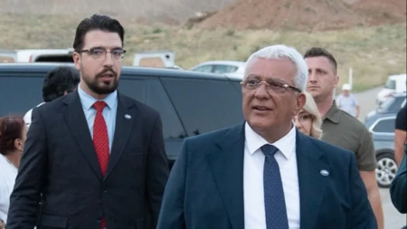 Ne zaklanjaj se Andrija Mandiću iza mladih portparola