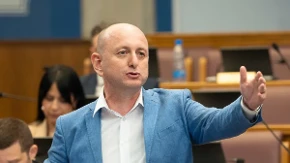 Knežević: Spajić izdaje i Srbiju i Crnu Goru, a za sve krivi Vučića