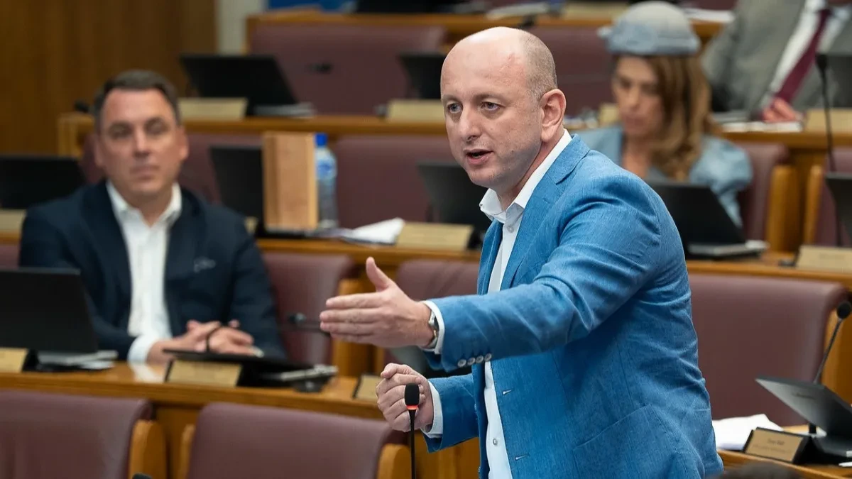 Knežević: Bez SPC, Srbije i Vučića ne bismo pobijedili 30. avgusta
