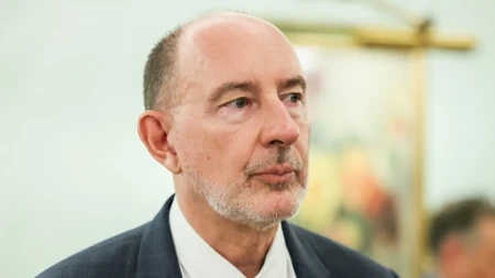 Unuk Šarla de Gola: Zapadni lideri postali su sluge krupnog kapitala