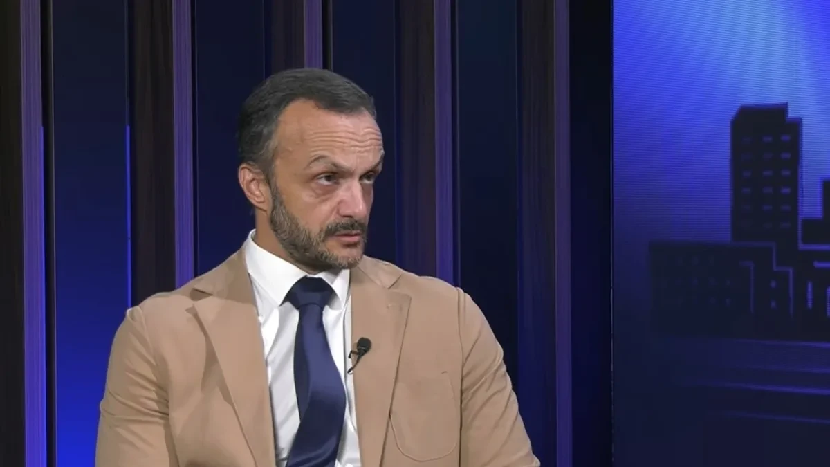 Predlog sa sjednice blokadera: Otkaz profesoru Miroviću kao prva mjera za Kosovo i Metohiju