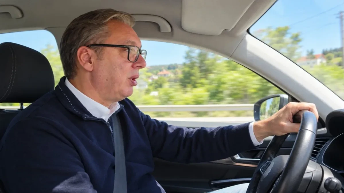 Vučić: Oni koji su bili protiv Ustava 2006. danas sebe zovu njegovim čuvarima