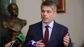 Gujon razobličio dvostruke aršine: Za Njemačku traže iskustvo, Srbiji nude anonimuse