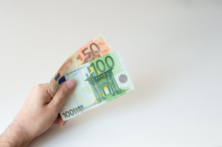 Prosječna plata u maju iznosila 530 eura