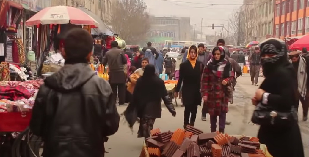 SVE GORA SITUACIJA U AVGANISTANU Talibani krenuli u lov na gejeve, hvataju ih i žive spaljuju! (VIDEO)