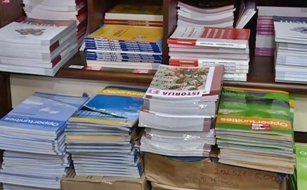 MINISTARSTVO PROSVJETE NAJAVILO I ove godine besplatni udžbenici za osnovce