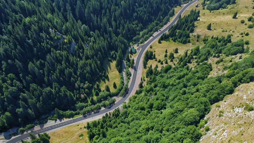 AMSCG U Crnoj Gori se saobraća po suvim putevima, vidljivost je dobra