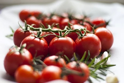 OVO POVRĆE POZITIVNO UTIČE NA VAŠE ZDRAVLJE Efekti koje paradajz ima na zdravlje srca