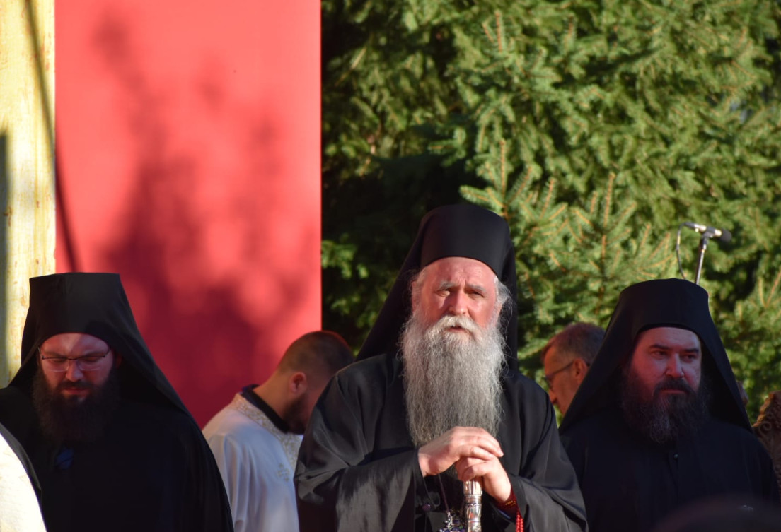 MITROPOLIT JOANIKIJE: Blagoslov je što je u Cetinjskom manastiru čestica Časnog krsta