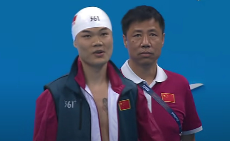 ON JE HEROJ KINE! Plivač bez ruku osvojio četiri zlatne medalje! (VIDEO)