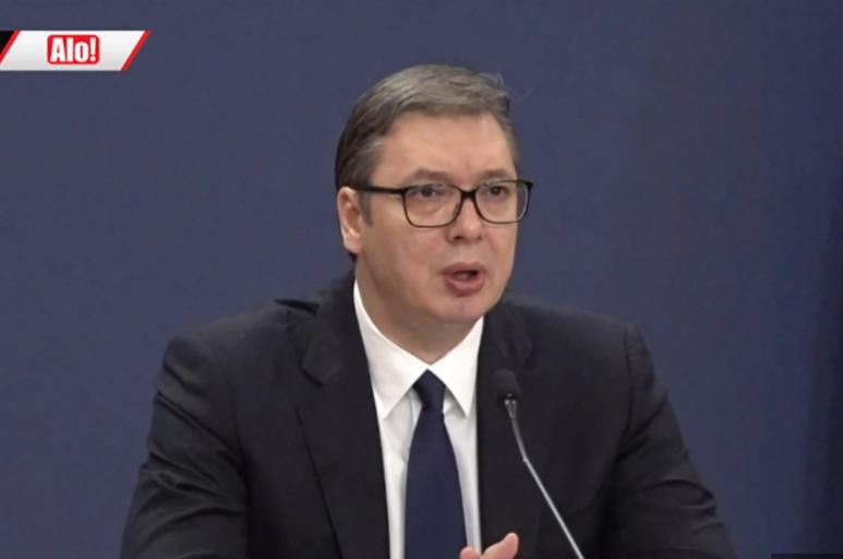 UŽIVO Vučić se obraća javnosti: Prokomentarisao i o Ustoličenju na Cetinju!  (VIDEO)