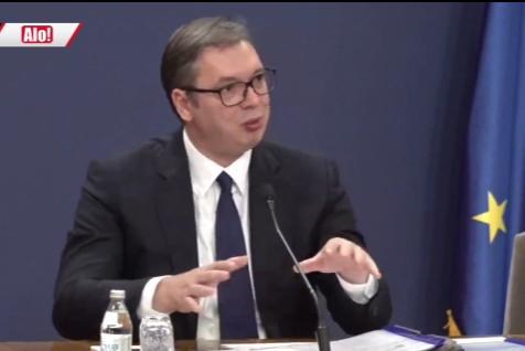 UŽIVO Vučić se obraća javnosti: Prokomentarisao i o Ustoličenju na Cetinju!  (VIDEO)