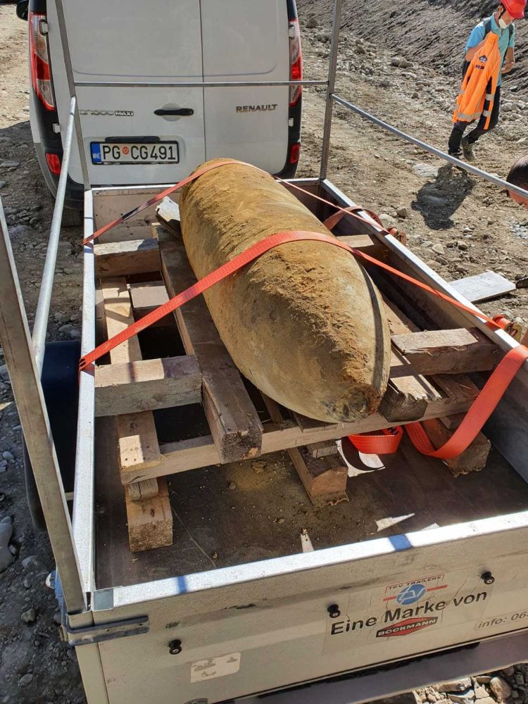 MUP CG: Pronađena avio bomba teška 453 kilograma