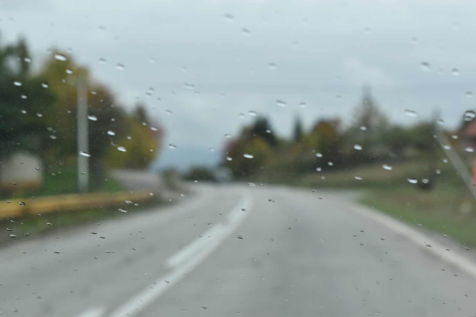 VREMENSKA PROGNOZA Danas u Crnoj Gori pretežno oblačno, povremeno sa kišom