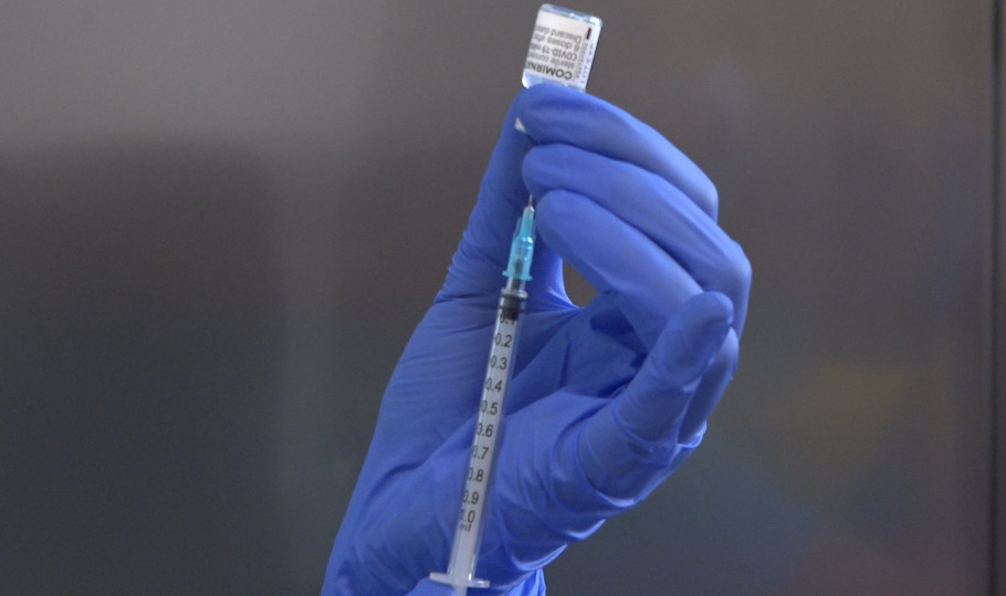 ODLUKA FDA U Americi odobrena Novavaks vakcina protiv Kovida 19