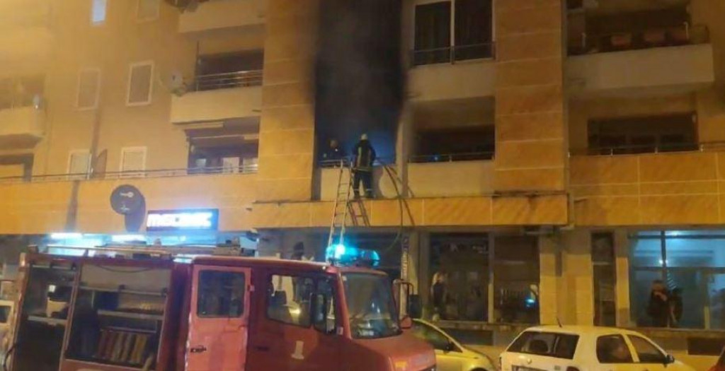 BUDVA: Požar u stanu, zgrada puna dima