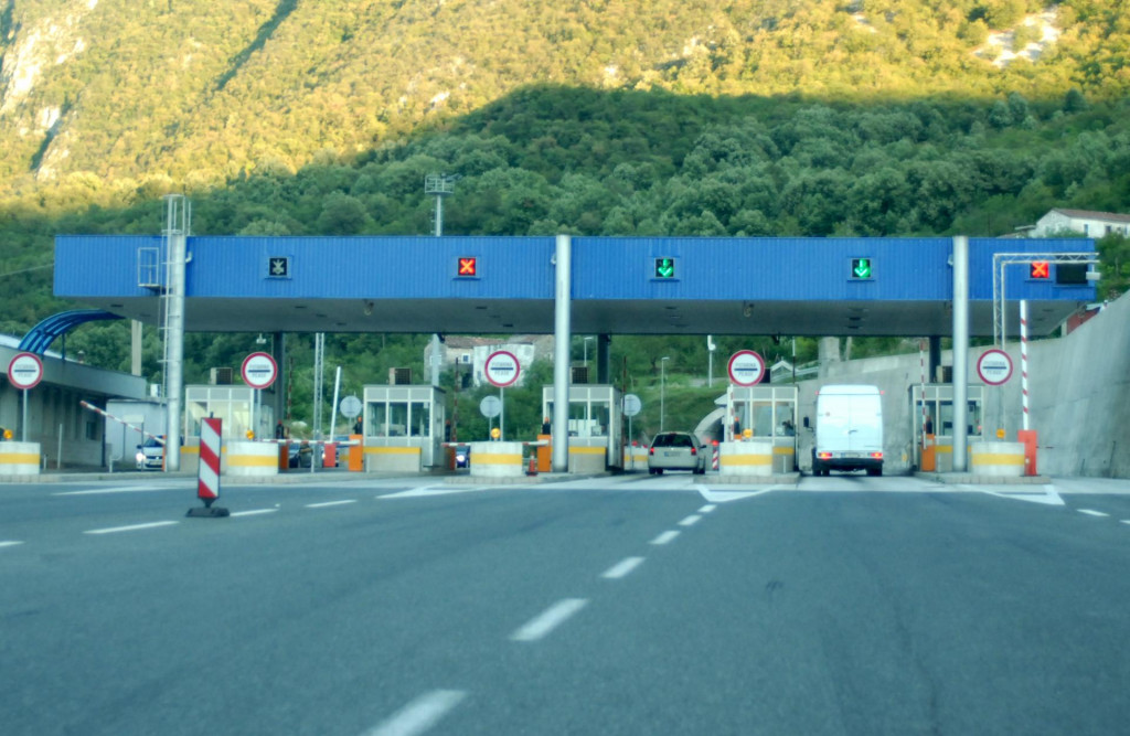 MONTEPUT: Kroz tunel Sozina za sedam dana prošlo 53,84 hiljade vozila