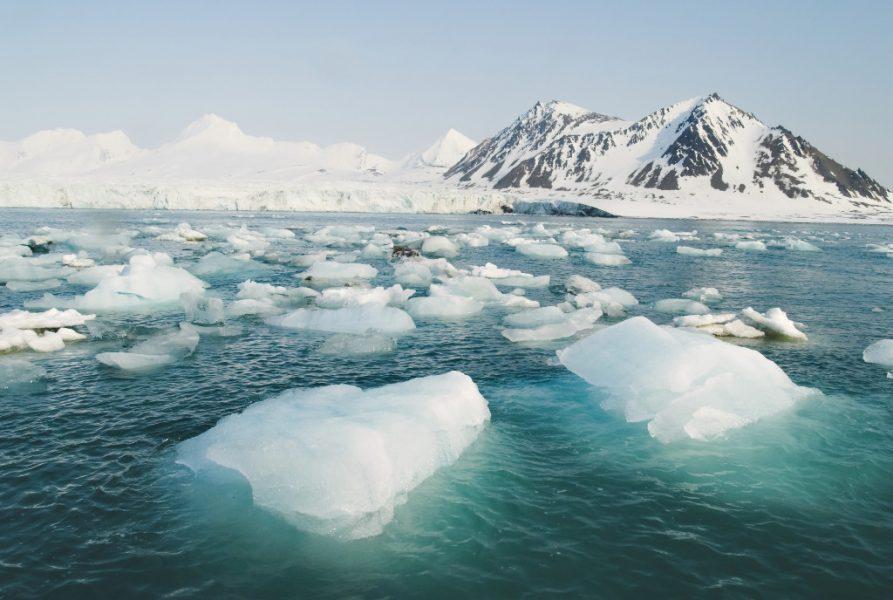 DRASTIČNE PROMJENE! PRIJETE OZBILJNE POPLAVE: Na Arktiku plus, Antartik se topi; Uzbuna za ruski grad Verhojansk