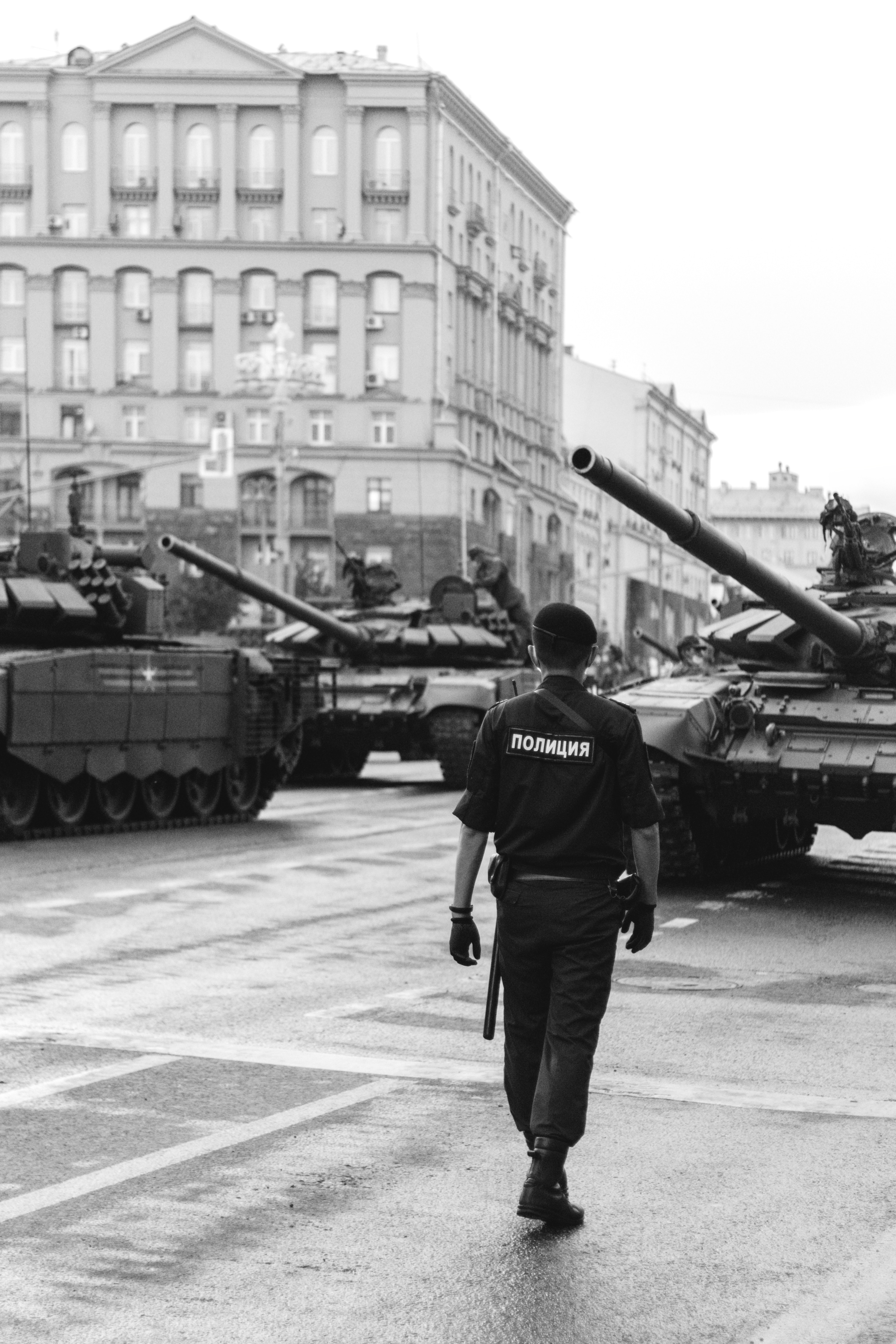 RUSKI GENERAL OTKRIO ŠTA JE NAJVEĆA PRETNJA Moskva jača trupe na jugu zemlje, stiže novo oružje