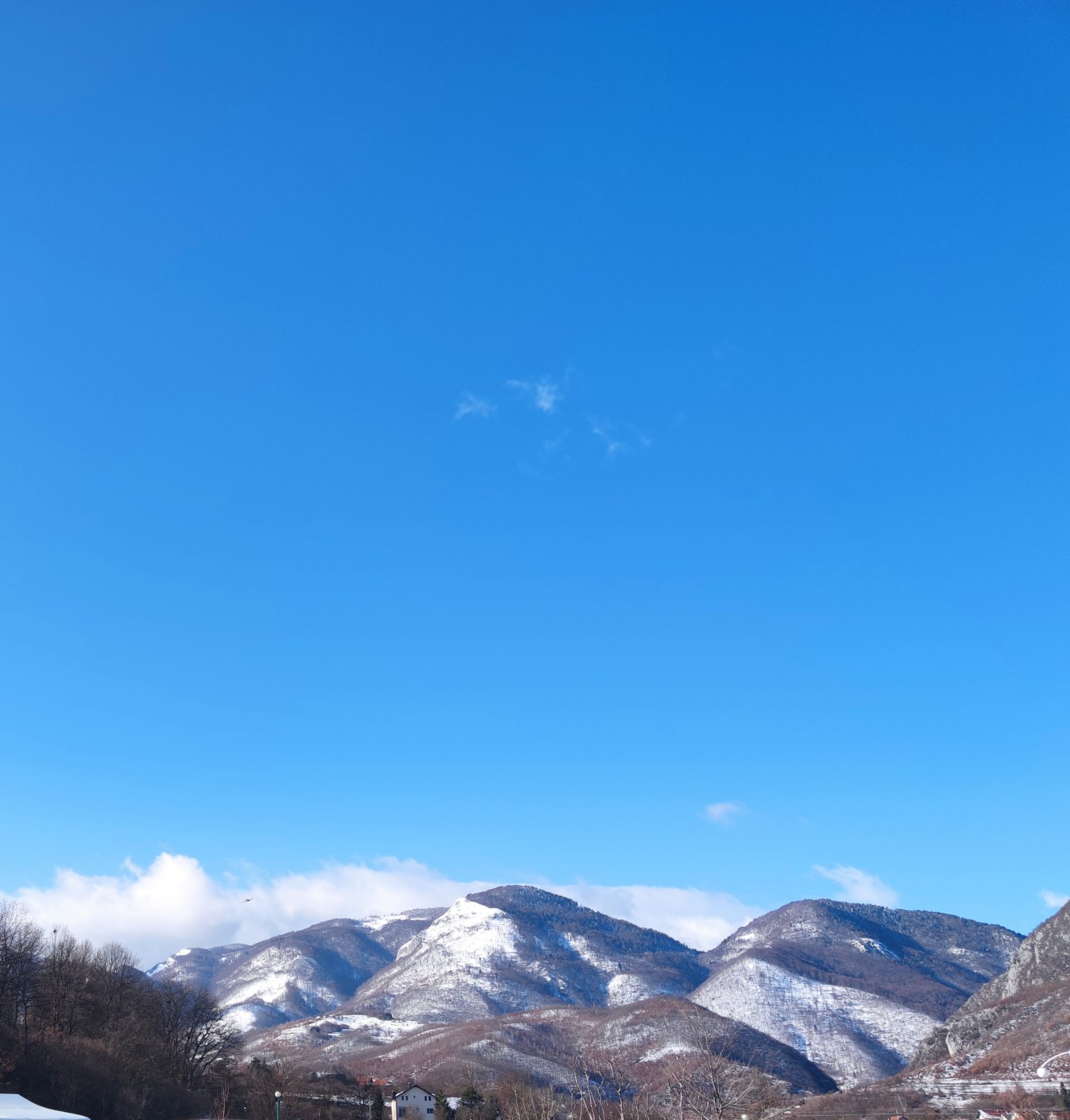 PROLEĆNE TEMPERATURE U Crnoj Gori sjutra će biti pretežno sunčano