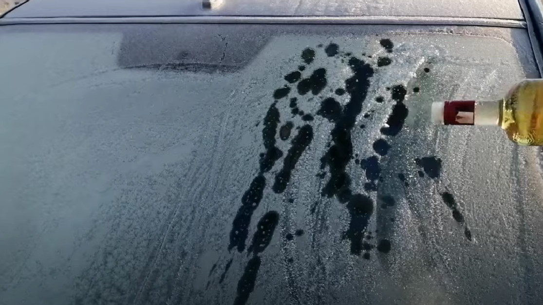 SAVJET ZLATA VRIJEDAN Kako sprečiti da vam se zamrznu stakla na automobilu