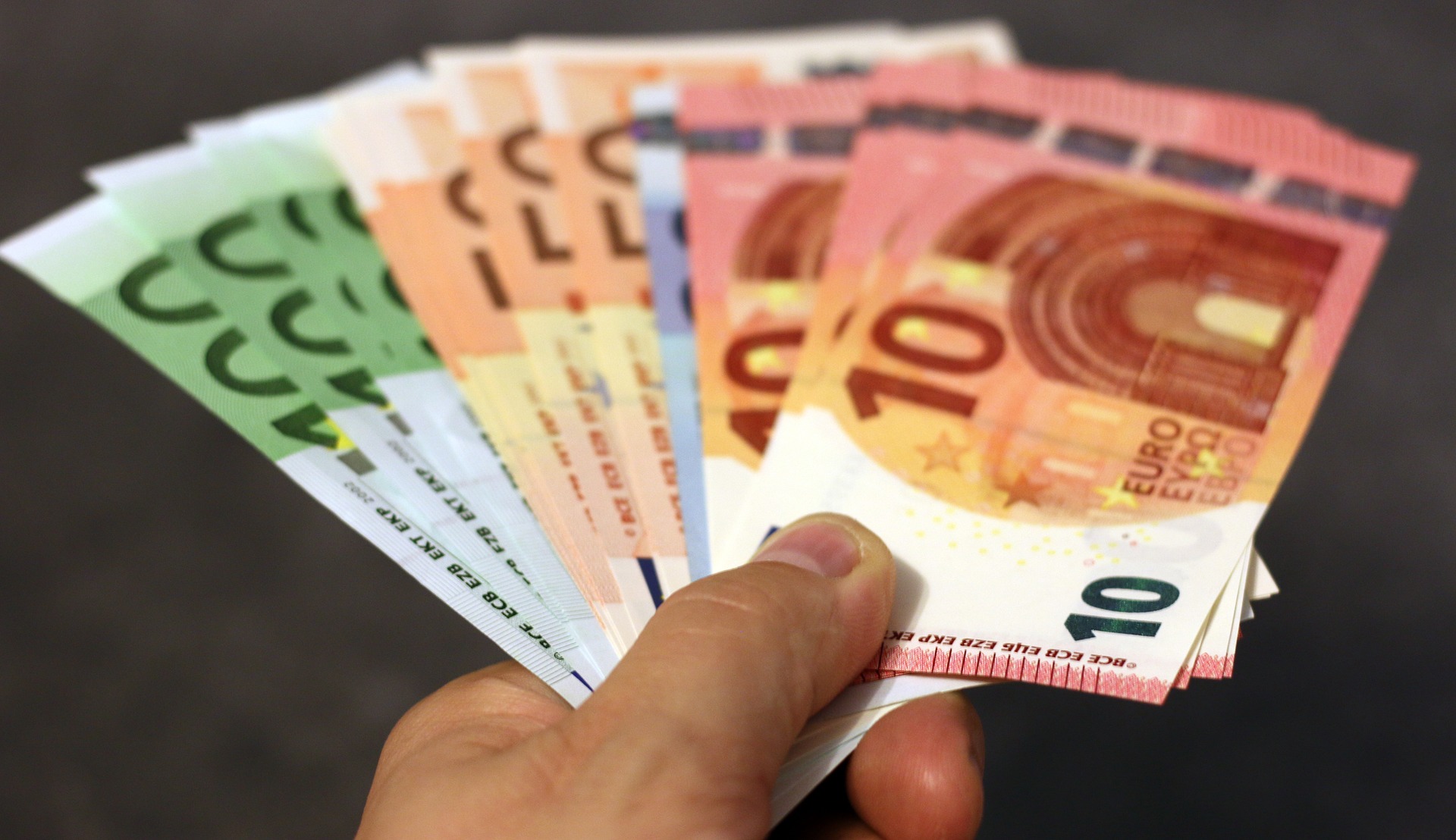 ŠTIGLIC: Postoje argumenti da Hrvatska pričeka s uvođenjem eura