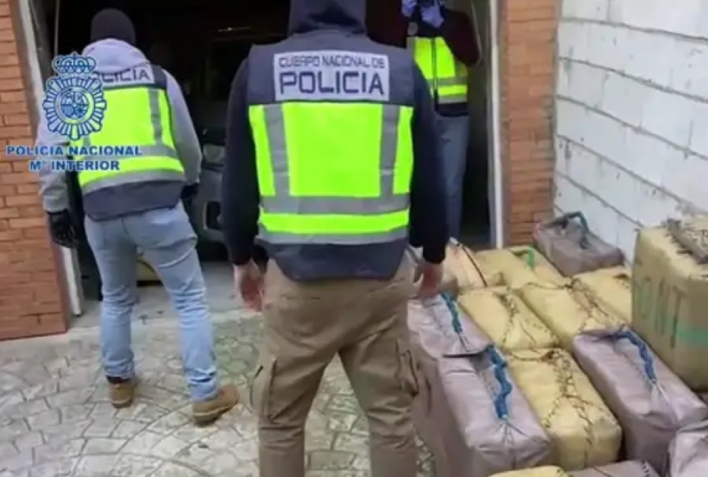 AKCIJA POLICIJE U MADRIDU Uhapšene tri osobe zbog 101 kg kokaina