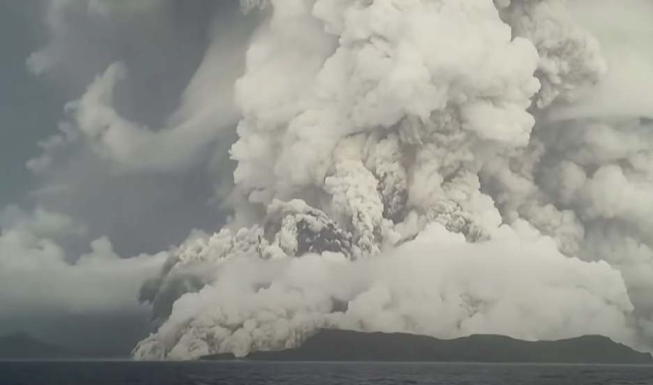 NASA: Vulkanska erupcija kod Tonge bila 100 puta snažnija od atomske bombe