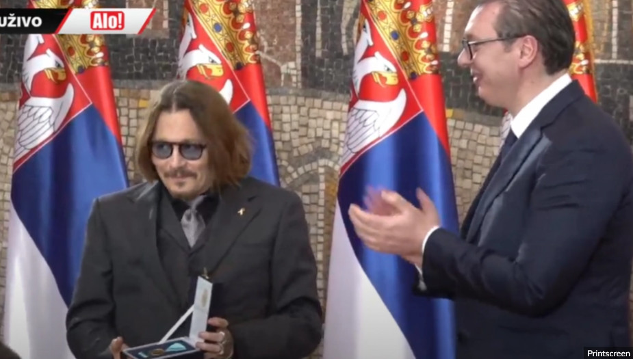 DAN DRŽAVNOSTI U SRBIJI Vučić uručio priznanje Džoniju Depu