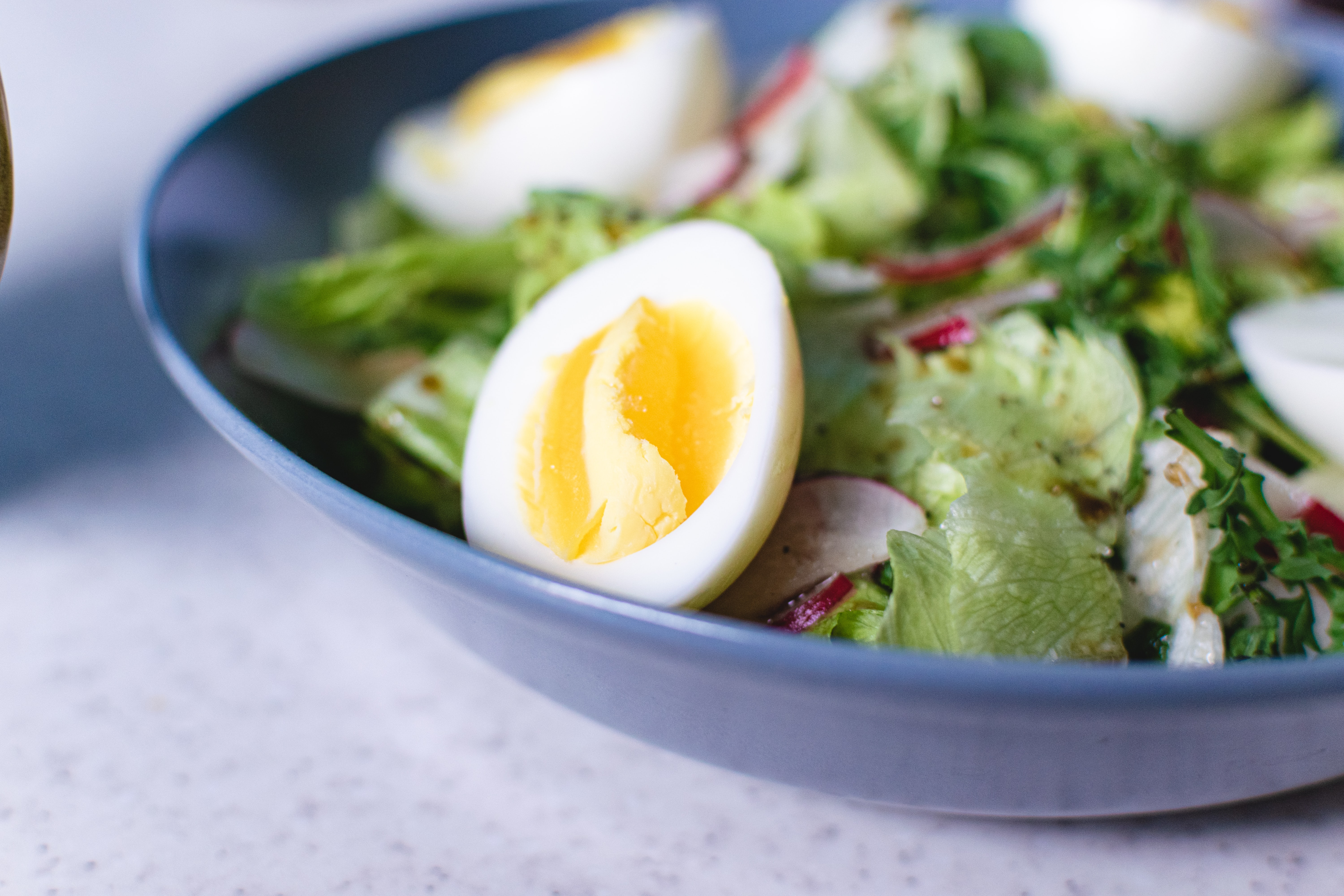 IDEJA ZA DORUČAK: Salata sa jajima za ZDRAV obrok!