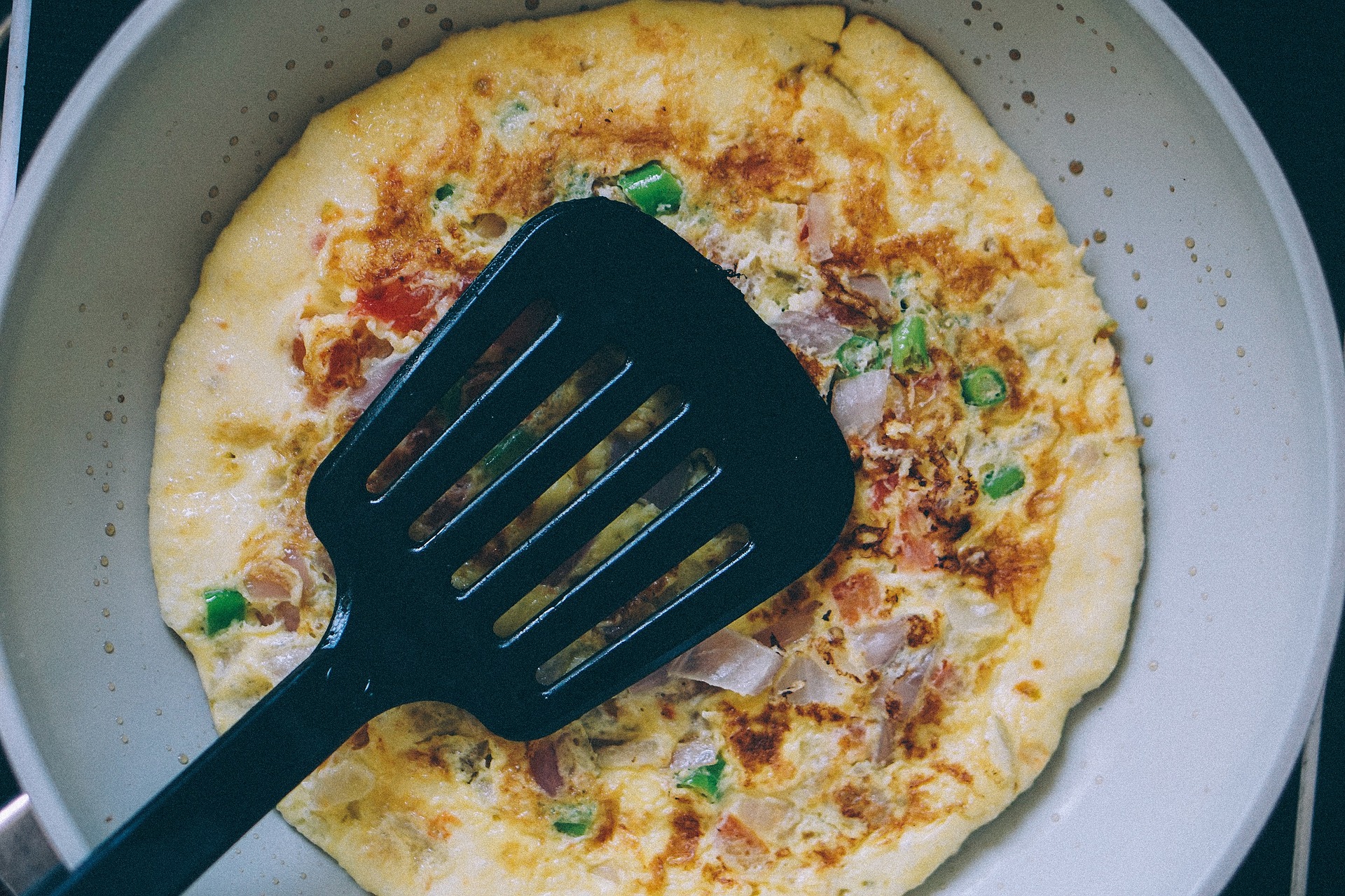 Doručkujte omlet sa patlidžanom