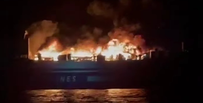 DRAMA U JONSKOM MORU Požar na trajektu s 288 ljudi u Grčkoj, u operaciju spasavanja uključeni i helikopteri