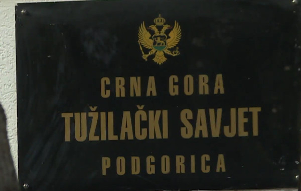 NASTAVA ONLINE Dojave o bombi u više od 100 škola širom Srbije
