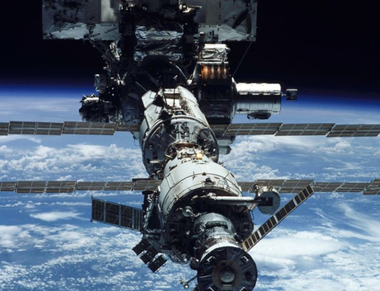 ZBOG SANKCIJA Međunarodna svemirska stanica mogla bi pasti na Zemlju