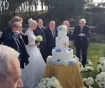 SVADBA VIJEKA U ITALIJI Berluskoni oženio 54 godine mlađu djevojku!