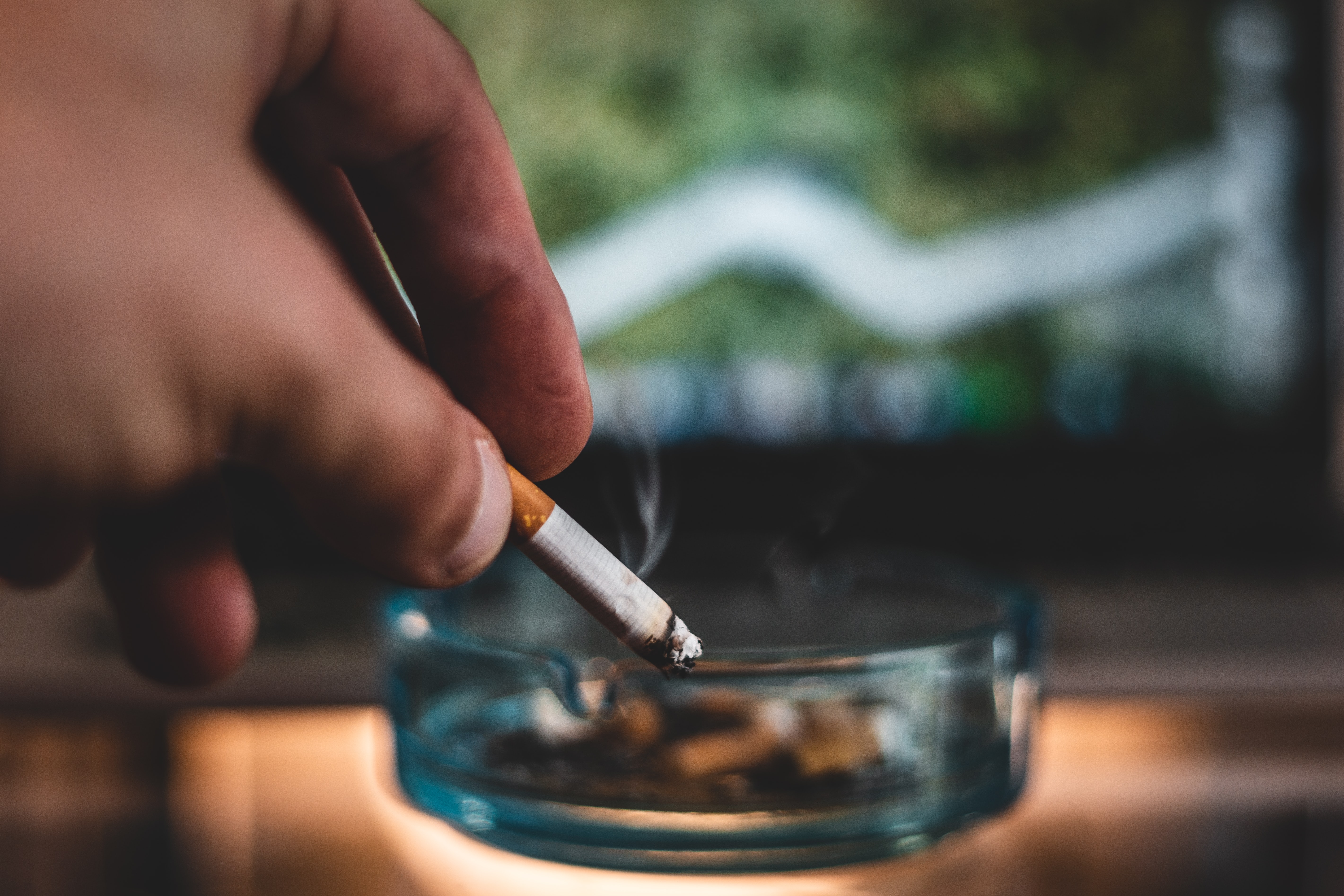Zabrana pušenja u Italiji: Nema više cigareta u parkovima, na stajalištima i terasama kafića