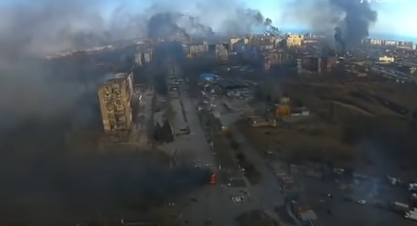 Uznemirujući snimak iz drona: Mariupolj potpuno razoren (VIDEO)